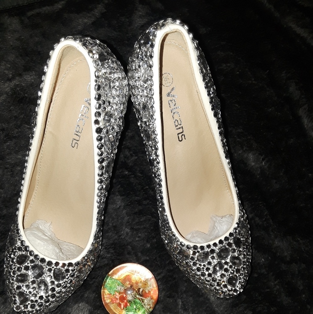 Velcans sheepskin high heel for party or wedding